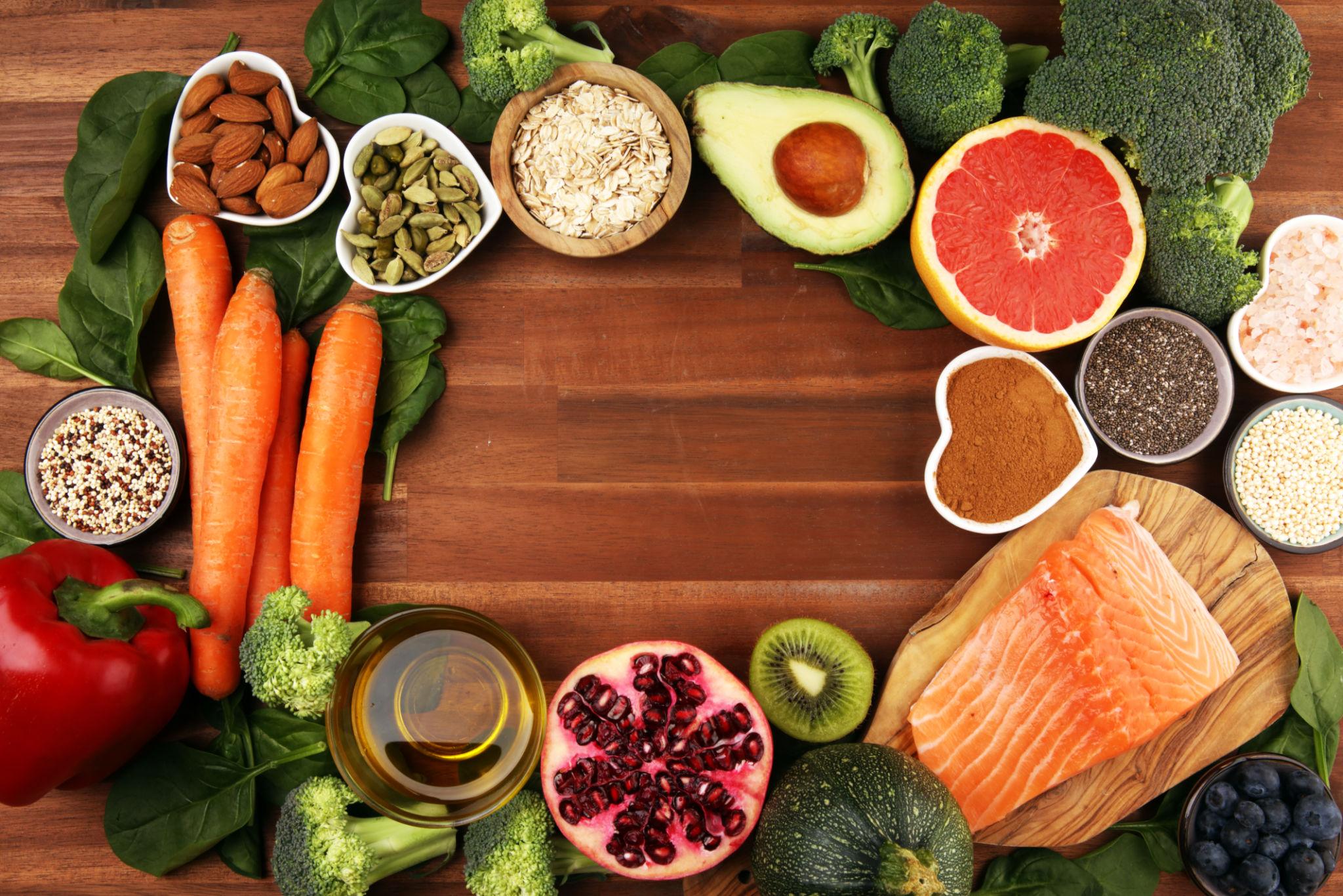 Read more about the article Why Eat Clean? Benefits, Tips, and Real Reasons to Start Today