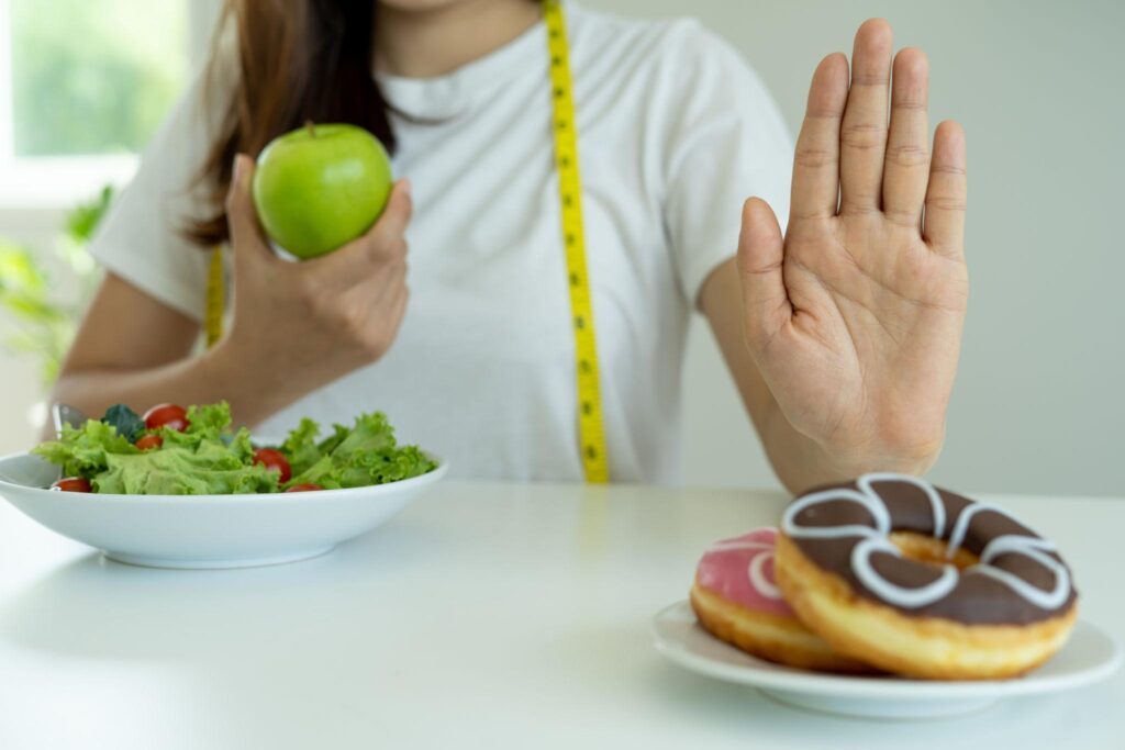 Helps reduce junk food cravings
